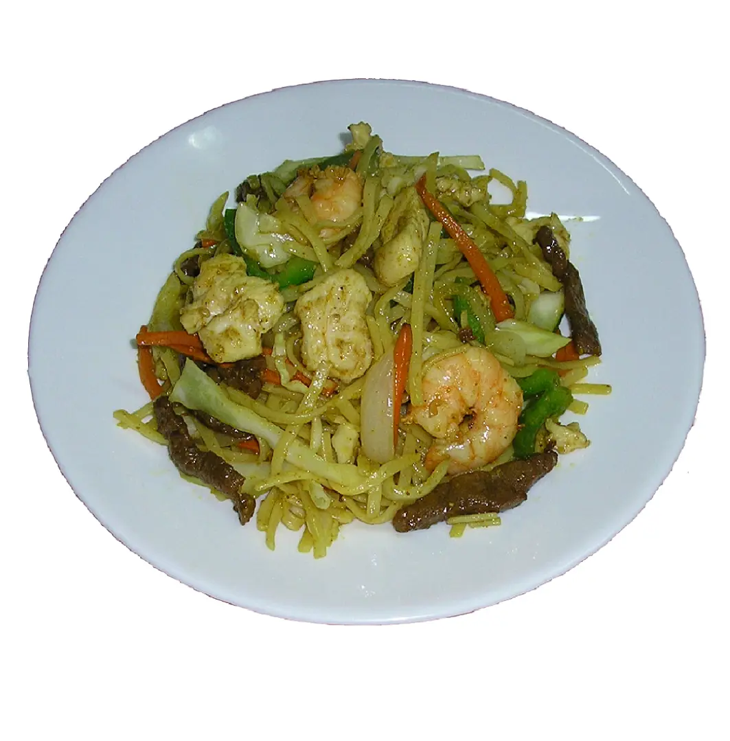 Tallarines fritos con curry