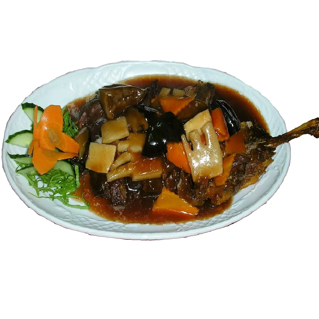 Pato con setas chinas y bambú